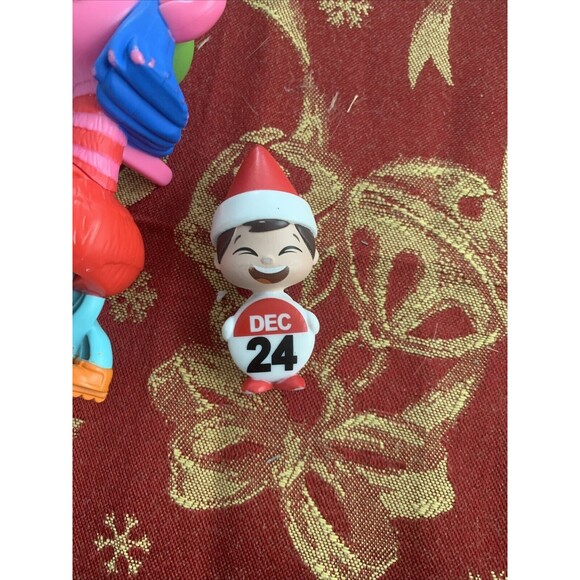 Lot Bundle of Vintage Mini Toys McDonalds Fingerlings Dreamworks Trolls Disney - Picture 12 of 16